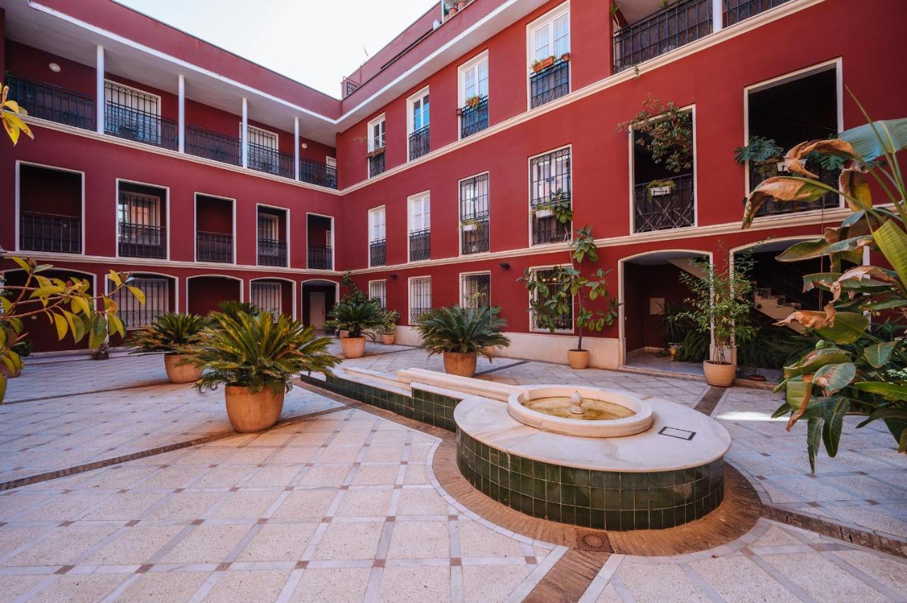 Lirio Suite Apartment - Private Parking Included Sevilla Dış mekan fotoğraf