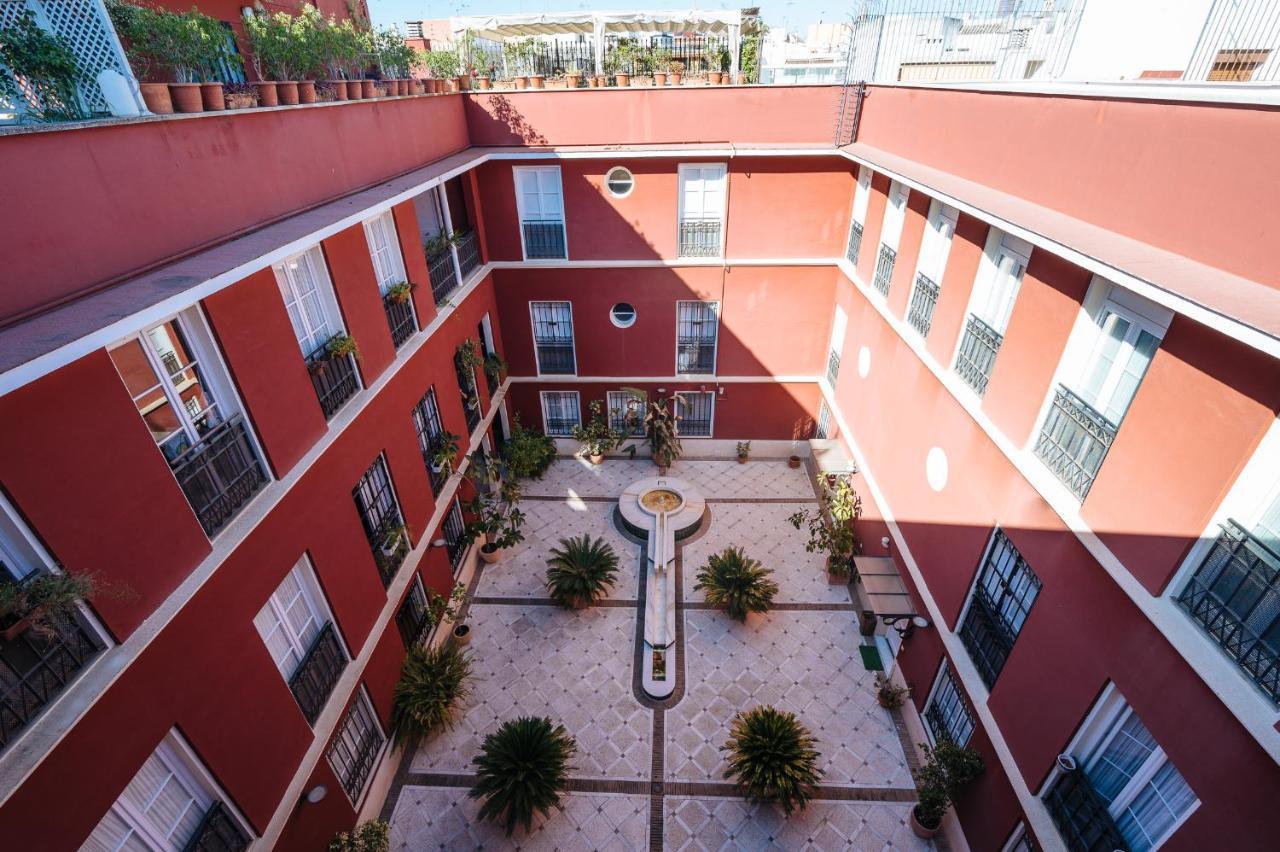 Lirio Suite Apartment - Private Parking Included Sevilla Dış mekan fotoğraf