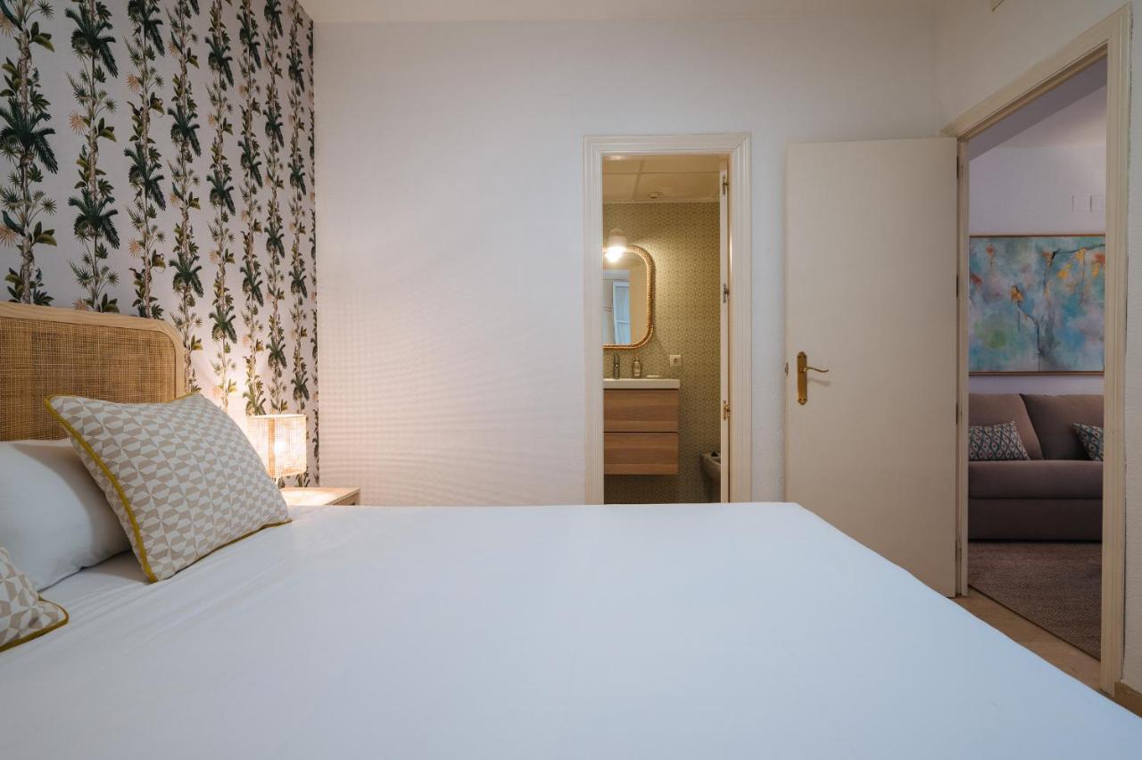 Lirio Suite Apartment - Private Parking Included Sevilla Dış mekan fotoğraf