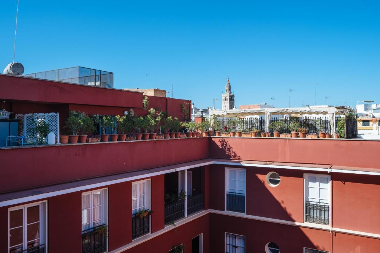 Lirio Suite Apartment - Private Parking Included Sevilla Dış mekan fotoğraf